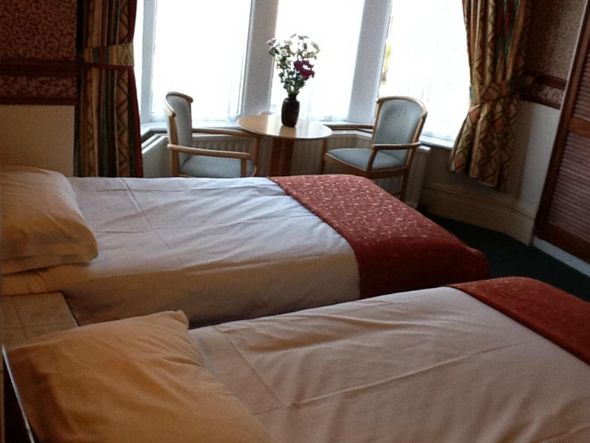 Penrhys Hotel Cardiff Ngoại thất bức ảnh