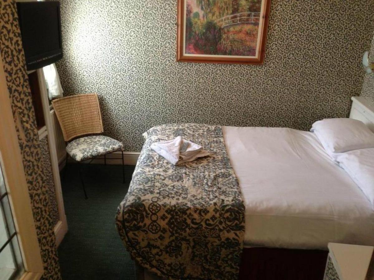 Penrhys Hotel Cardiff Ngoại thất bức ảnh