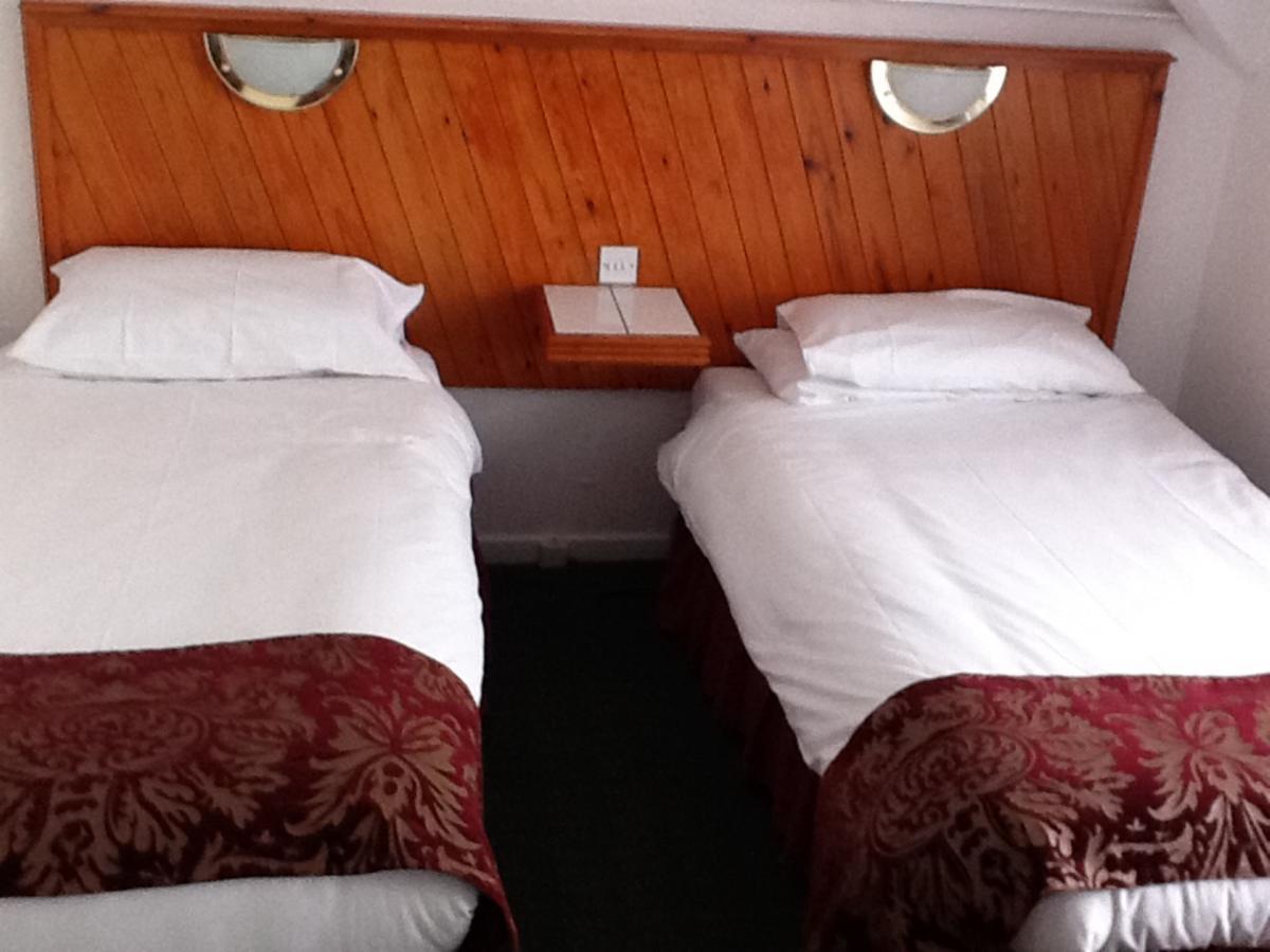 Penrhys Hotel Cardiff Ngoại thất bức ảnh